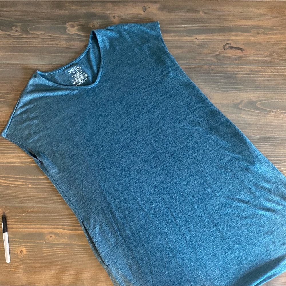 Like New Time and Tru Knot Dress. Beautiful Teal Color. Size Medium